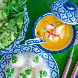 ขนมจีนน้ำยาโคตรปู ชุดใหญ่