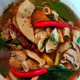 ต้มแซบเครื่องในรวมหมู
