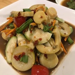 ตำหน่อไม้