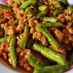 หมูสับ ผัดพริกแกงใต้ กล่องใหญ่