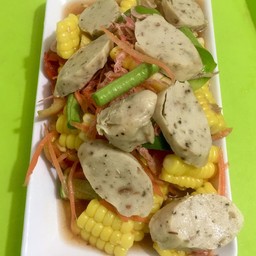 ตำข้าวโพดหมูยอ