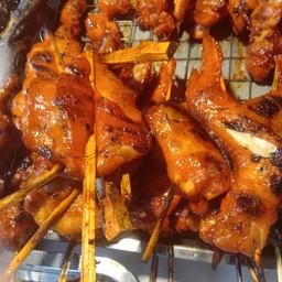 เจ๊หน่อยปลาทอด-ไก่ย่าง(หัวหมาก) ปลาทอด-ไก่ย่าง-อาหารจานเดียว