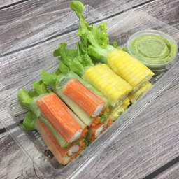 สลัดโรลปูอัด + ข้าวโพด 8 คำ