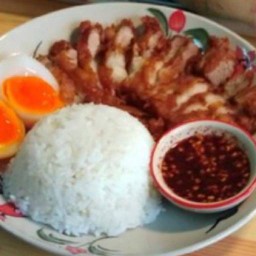 ข้าวหมูทอด จิ้มแจ่ว จับกัง@กะทู้ กะทู้