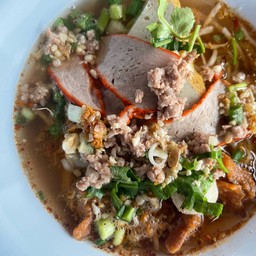 ก๋วยเตี๋ยวหมูต้มยำ