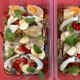 คลังดอง เค้กแซลม่อน byนุช บางพลี