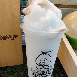 มะพร้าวปั่นไม่ใสนมสด