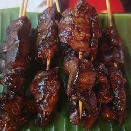 น้องเจเจข้าวเหนียวหมูปิ้ง วงเวียนเซ่เว่น สนามกีฬา