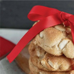 Macadamia & White Chocolate