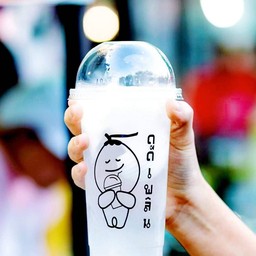 มะพร้าวน้ำหอมแบบแก้ว