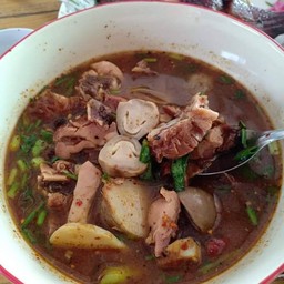 ต้มโคล้งหมู