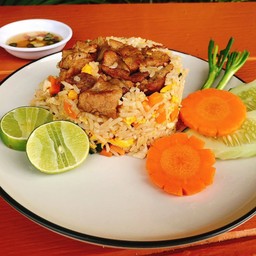 ข้าวผัดหมู