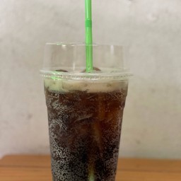 น้ำอัดลม ( เอสดำ , เอสแดง , เอสเขียว , เอสส้ม กรุณาระบุสีน้ำค่ะ )