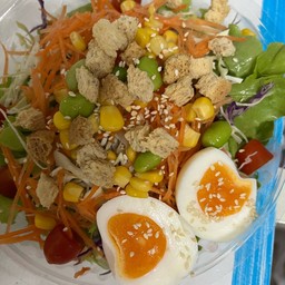 สลัดไข่ต้ม