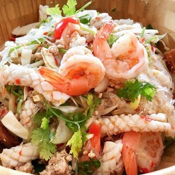 ยำวุ้นเส้นทะเล