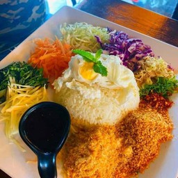 ร้าน ครัวคาเฟ่ (san family Kluar Café& Restaurant) อาหารและเครื่องดื่ม ที่อร่อยอละลงตัว ที่ครัวคาเฟ่ จ้า