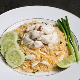 ข้าวผัดปูเงินล้าน