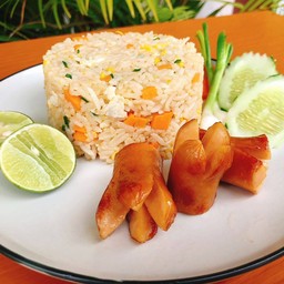 ข้าวผัดใส้กรอก