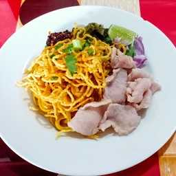 ข้าวซอยคั่วแห้งหมูหมัก