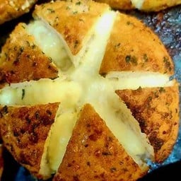 กระเทียมครีมชีส