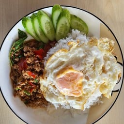 ข้าวกระเพราเนื้อสับ