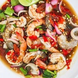 ยำกุ้งสุก