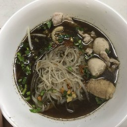 ก๋วยเตี๋ยวหมูตุ๋น