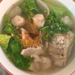 เกาเหลาเลือดหมู