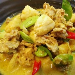 แกงเผ็ดเห็ดแครงเนื้อปู