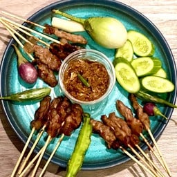 หมูปิ้งไม้ละ3บาท