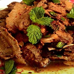 น้ำตกเนื้อ