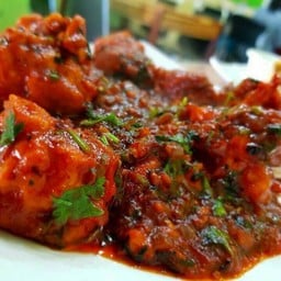 แกงผัดไก่คอนฮาปูรีมาซาล่า