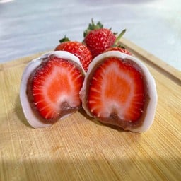 ไดฟูกุสตอเบอรี่ ไส้มันม่วง Size L