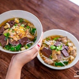 LUCKY โล่งโต้ง  สุราษฎร์ธานี