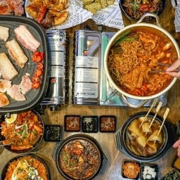 Whale Space Cafe x Seoul Say