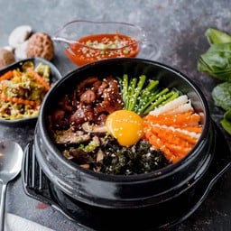 ข้าวยำเกาหลี