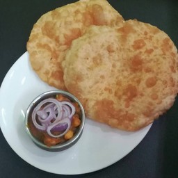 แกงถั่วชิกพีกับแป้งทอด