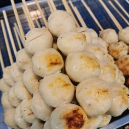 ลูกชิ้นหมูล้วน