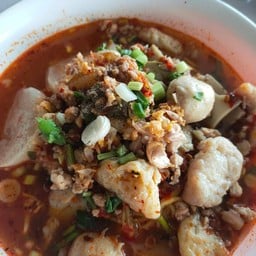 เจ๊ษรก๋วยเตี๋ยวหมู