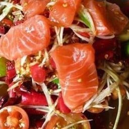 ตำปูปลาร้าแซลมอน