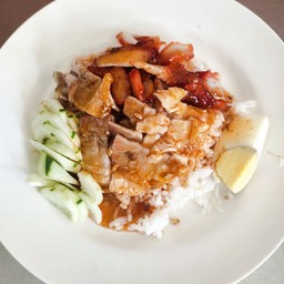 ข้าวหมูแดง+หมูกรอบธรรมดา