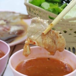 ซกเล็กยโส-สามโคก (ลุงเตี้ย) ลาบ ส้มตำ จิ้มจุ่ม