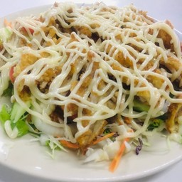 สลัดหมูทอด