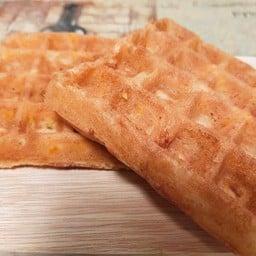 วอฟเฟิล ร้านกล้วยทอดป้าอุไร  (กรอบนอก นุ่มใน)
