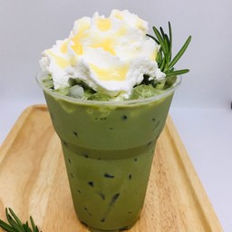 Ice green tea whip