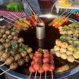 ลูกชิ้น หม้อไฟ