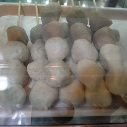 ร้านลูกชิ้นโกโบริ