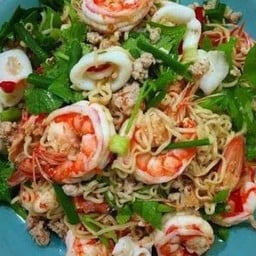 ลาบมาม่าทะเล