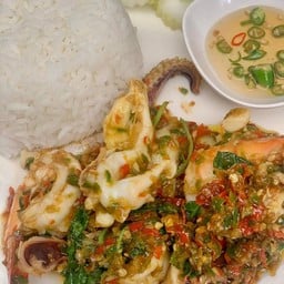 ข้าวกะเพราทะเล