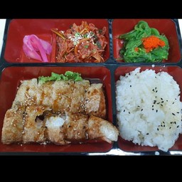 เบนโตะ ข้าวท้องปลาย่างซีอิ้ว